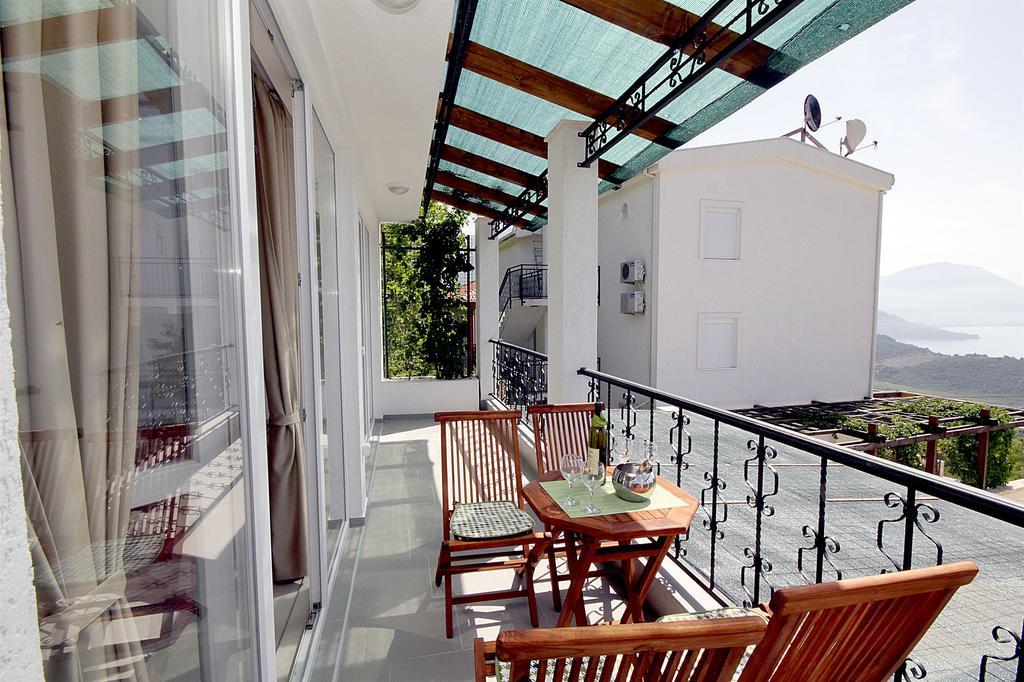 Apartments Oktopus Sutomore Exterior foto